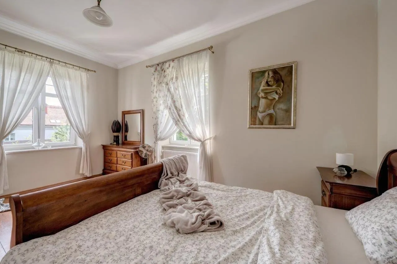 Apartamenty W Rezydencji Nad Stawem - Traugutta 111 Gdańsk 0*,  Polen